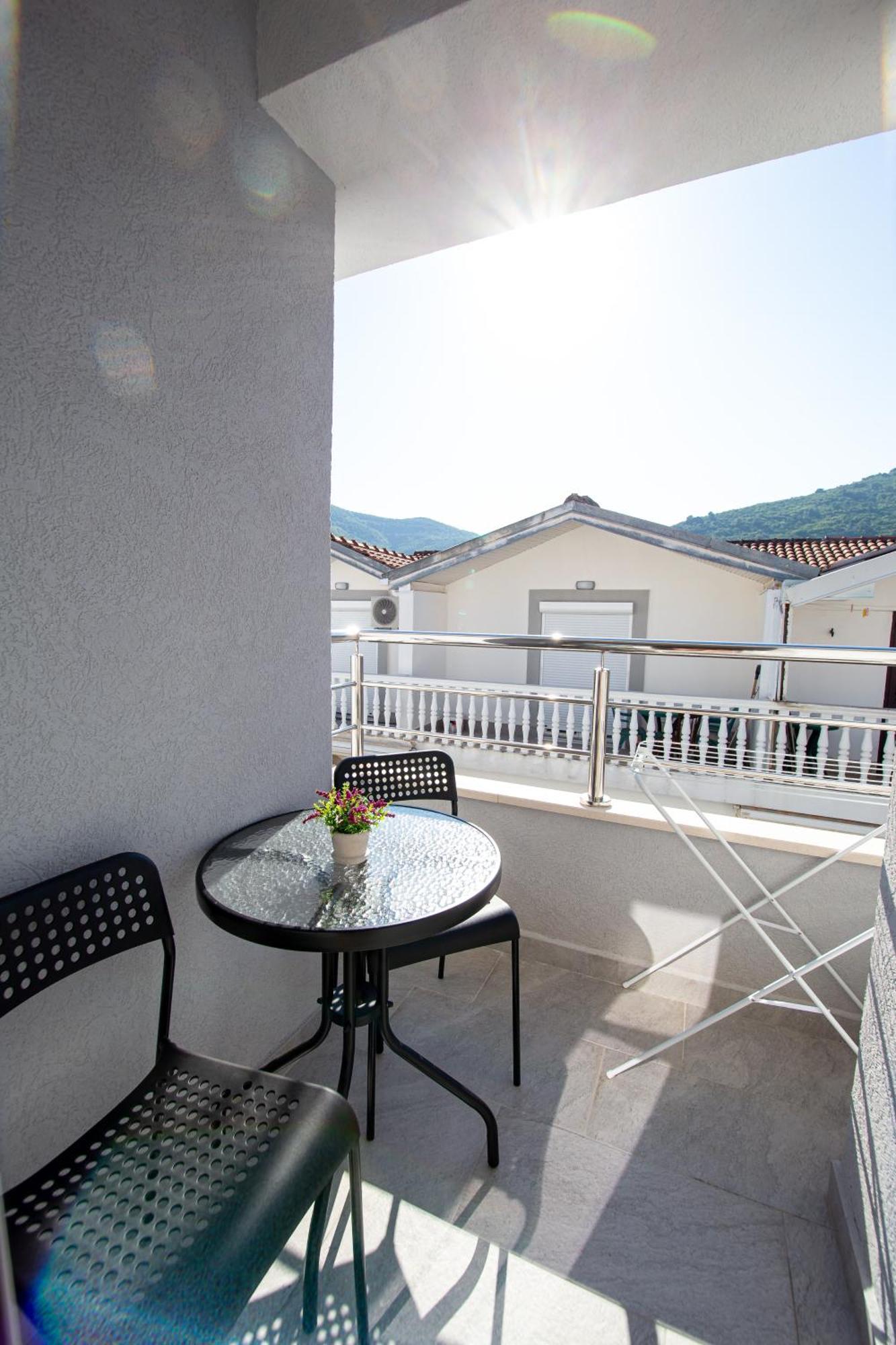 Apartments Sirena - Modern Stay With Free Parking Budva Luaran gambar