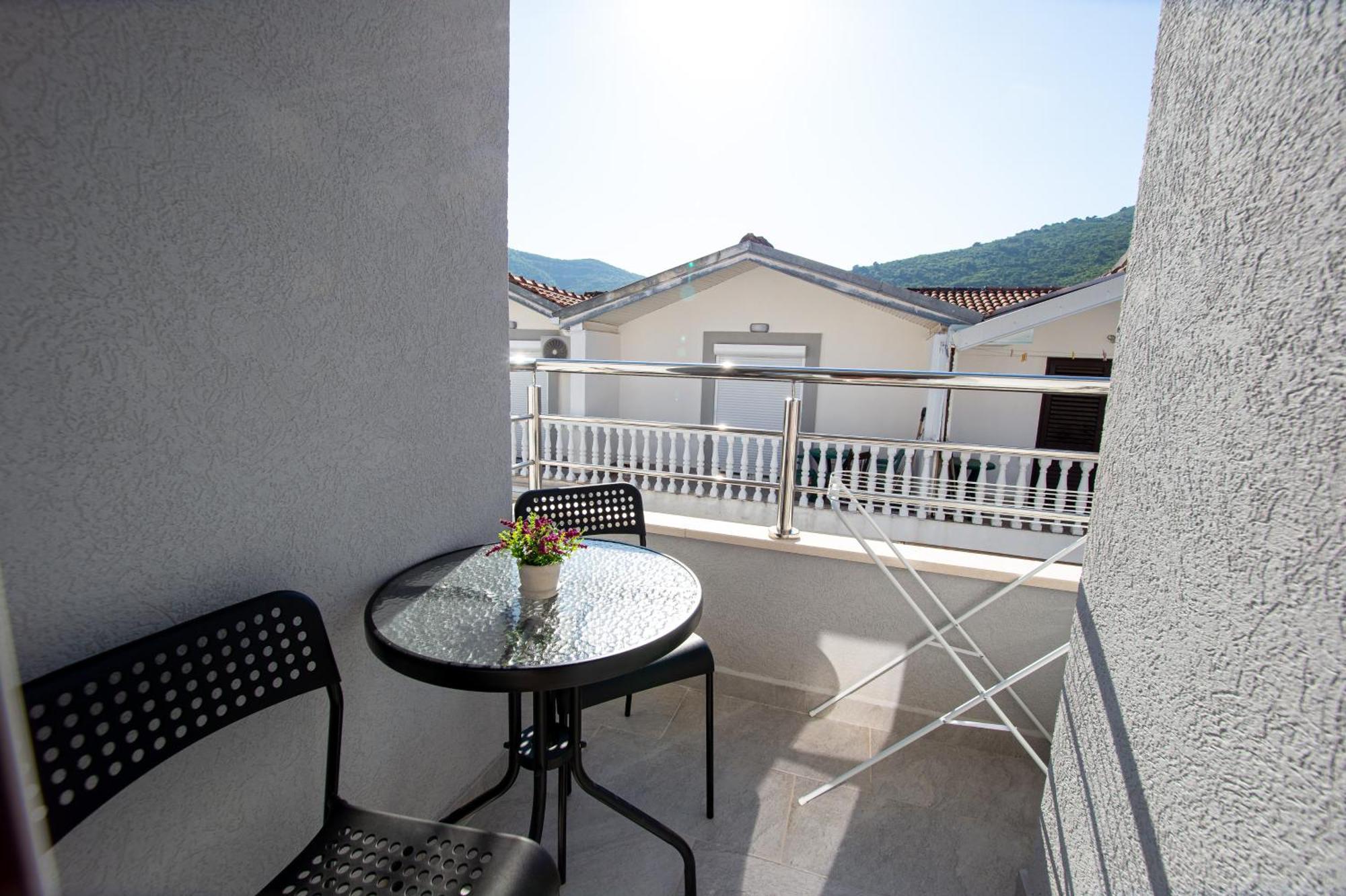 Apartments Sirena - Modern Stay With Free Parking Budva Luaran gambar