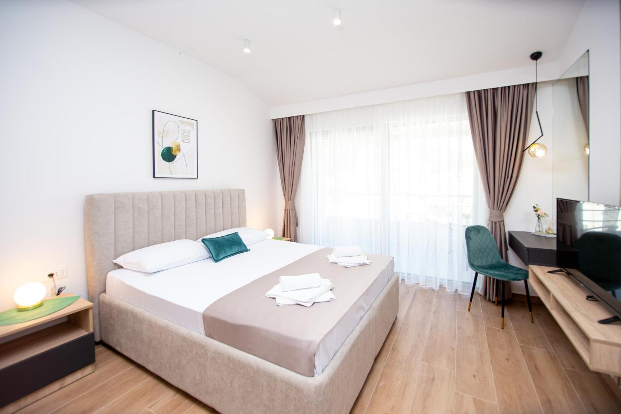 Apartments Sirena - Modern Stay With Free Parking Budva Luaran gambar