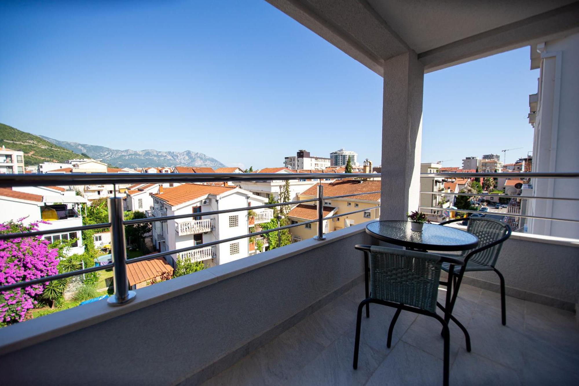Apartments Sirena - Modern Stay With Free Parking Budva Luaran gambar