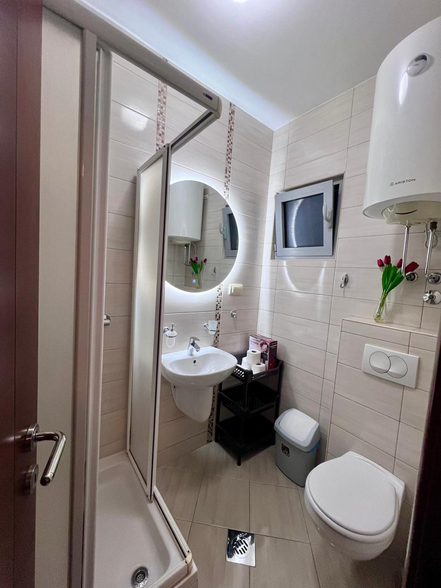 Apartments Sirena - Modern Stay With Free Parking Budva Luaran gambar